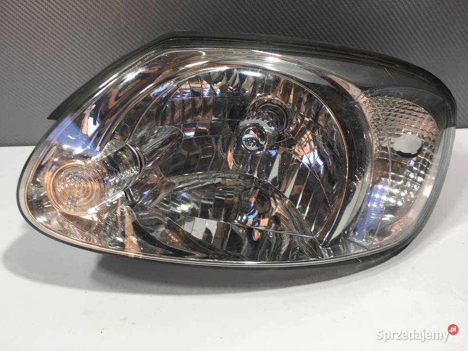 HYUNDAI ACCENT LEWA LAMPA PRZÓD Ostroróg