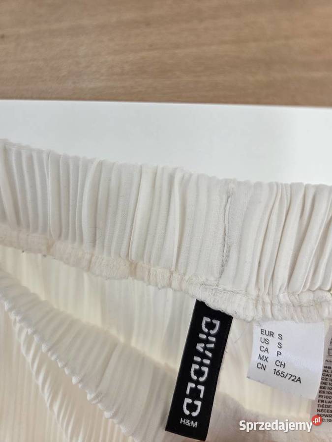 Szerokie luźne proste spodnie w prążki Liszki sprzedam