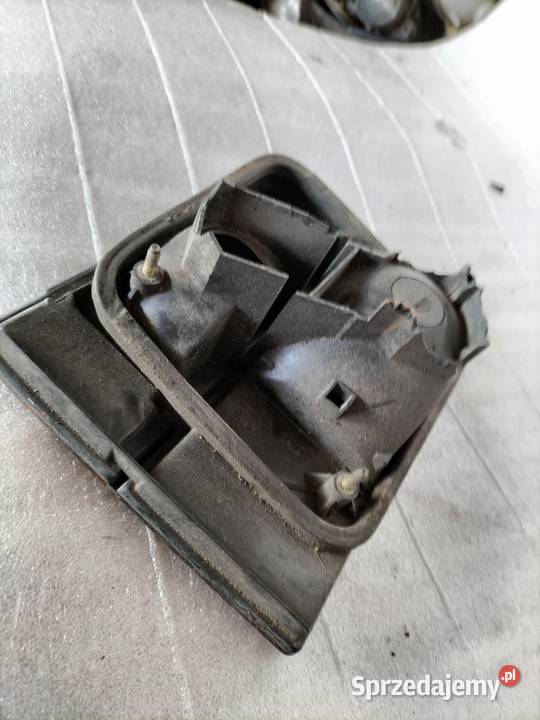 Volkswagen Vento Lampa tył klapy bagażnika Kamień-Kolonia