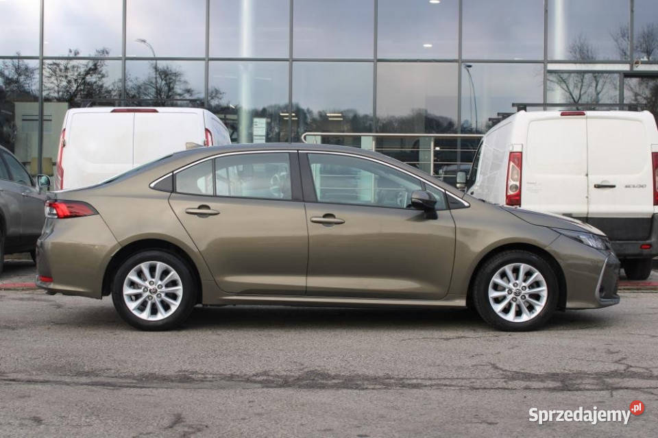 Toyota Corolla 2022r salon serwis ASO Carplay Kraków