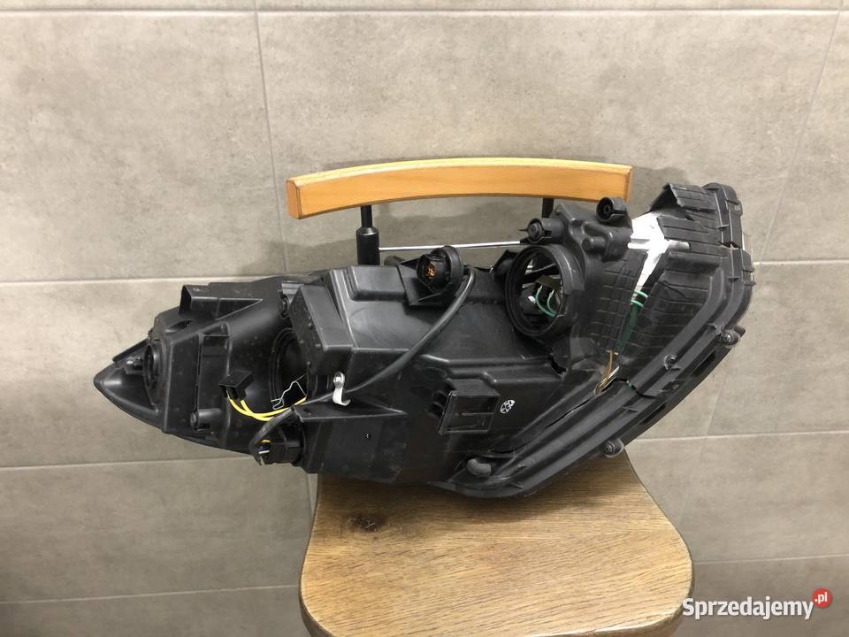 Hyundai ix25 Lampa Lewy Przód Europa Konin sprzedam