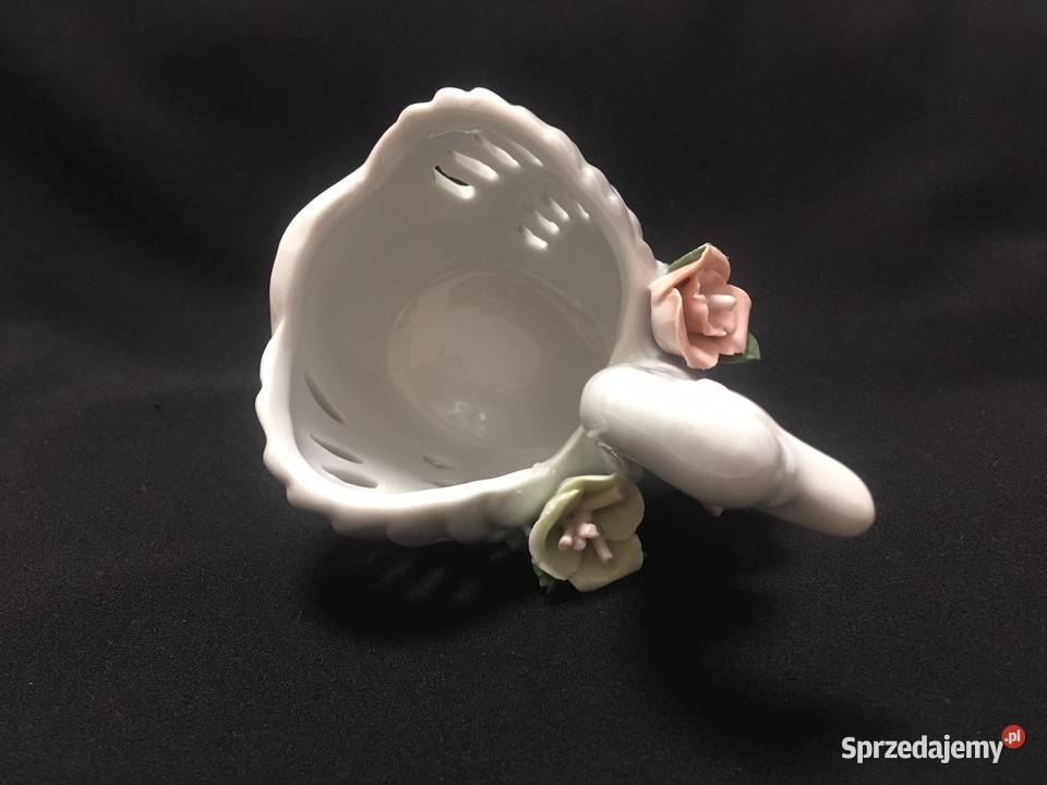 PRL porcelana łabędź kwiaty Kołobrzeg