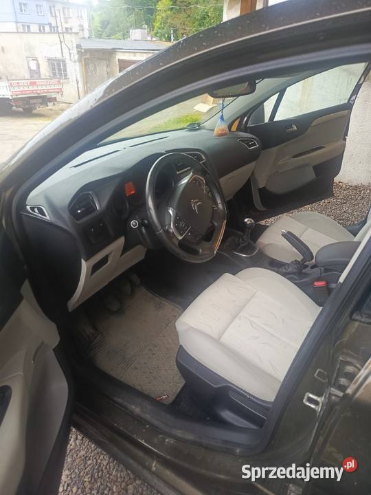 Citroen C4 II 16 HDi 92 2011 C4