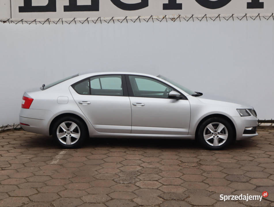 Skoda Octavia 14 TSI światła do jazdy dziennej Łódź sprzedam