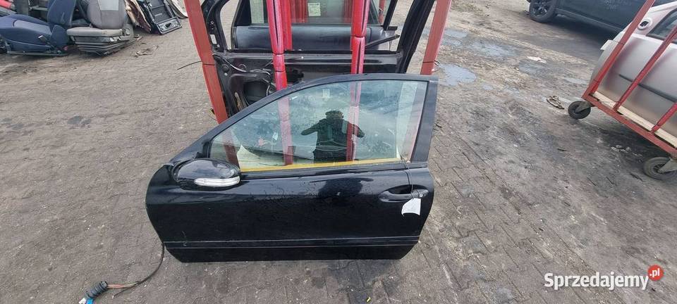 DRZWI LEWE PRZÓD MERCDESBENZ C 160 Pozostałe Lipno