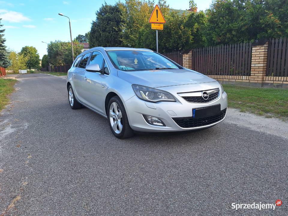 Opel Astra J 17 CDTI Sport Tourer 2011 r Biała Podlaska