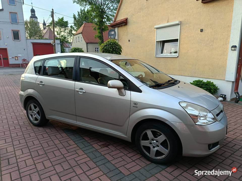 Toyota Corolla Verso 18 Benzyna 7 Osobowy aluminiowe felgi opolskie