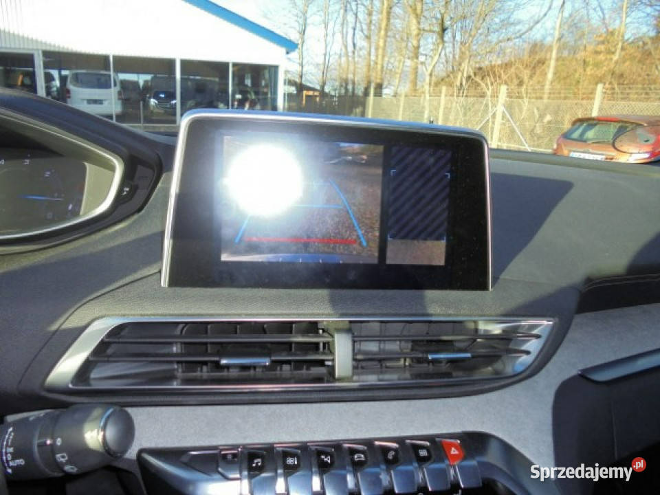 Peugeot 5008 II 2017 4/5 Sadlno