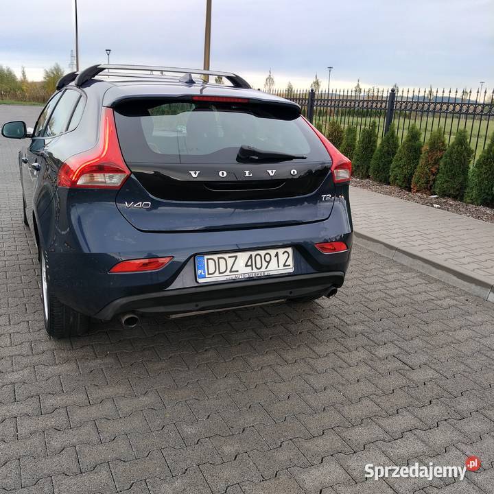 Volvo V40 T2 2015 16 benzyna 120 benzyna Dzierżoniów