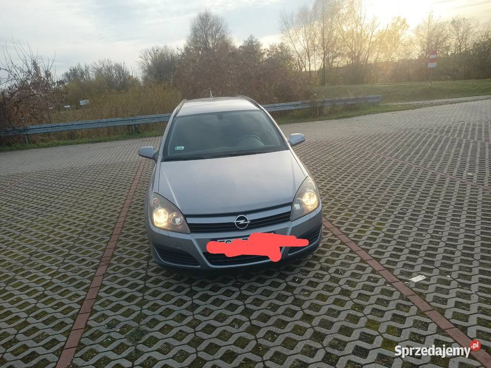 Opel Astra H 16 benzyna 2004 Rok produkcji 2004 łódzkie