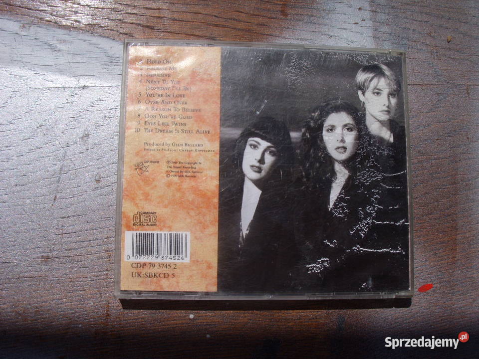 Pop CD WILSON PHILLIPSHOLD ON 1990