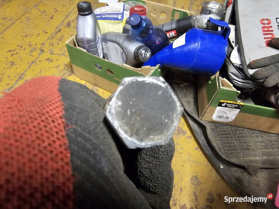 Aprilia Pegaso 125 śruba Ośka wahacza wahacz Jelenia Góra