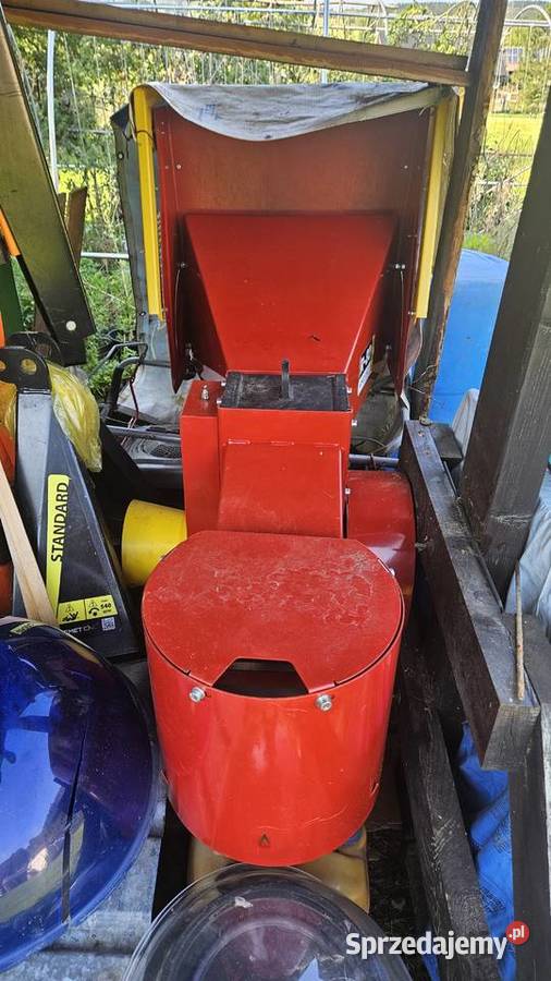 Rębak do drewna z kołem zamachowym Pozostałe Łosie sprzedam