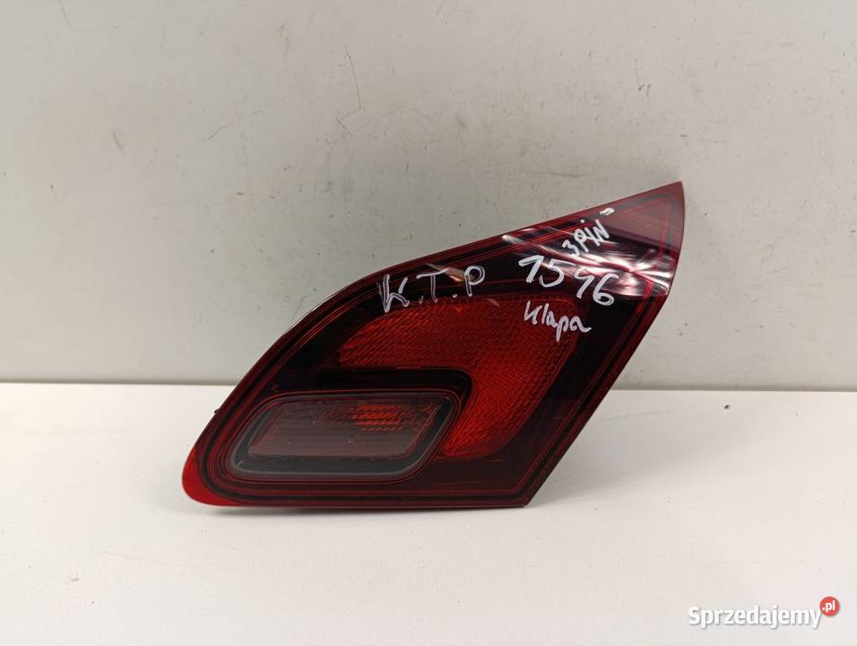 OPEL ASTRA J HB LAMPA TYŁ PRAWY W KLAPĘ Zbierkowo