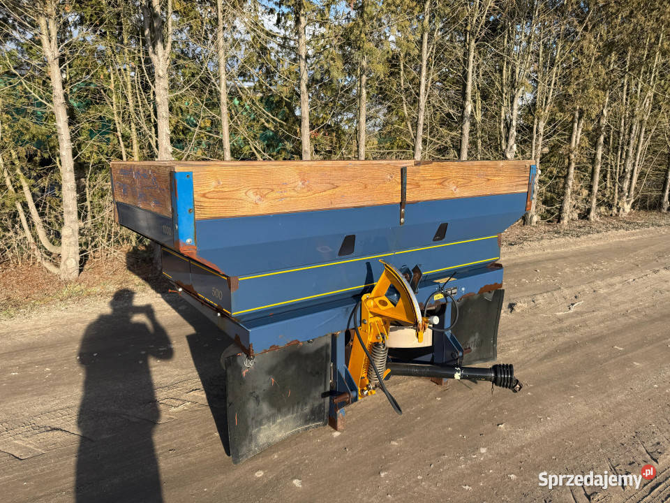 Rozsiewacz BOGBALLE DZ Trend 1500 L 2000 L 1624 Kamieniczne