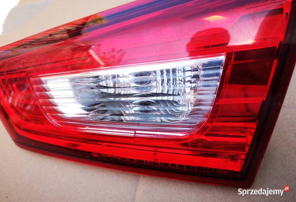 Lampa prawy tył w klapie Mitsubishi ASX 1019 Lampy tylne Warszawa