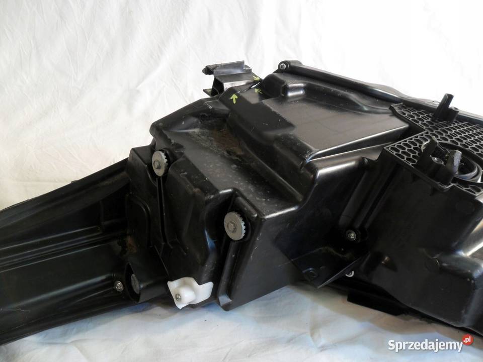 Toyota CHR reflektor prawy przedni lampa prawa Nowy Tomyśl sprzedam