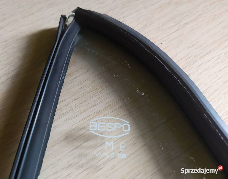 4 małe szyby szybki trójkąty do Fiata 125p