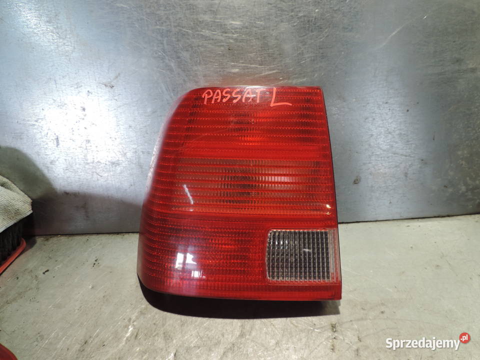 VW PASSAT B5 SEDAN LAMPA LEWY TYŁ Lampy tylne Nowy Sącz