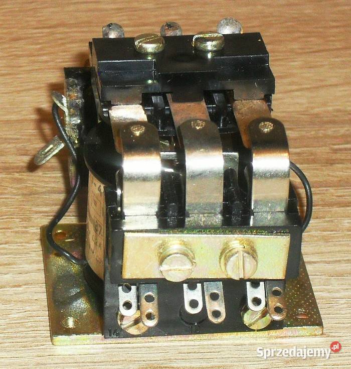 Przekaźnik RU410 5 A 220 V cewka 220 VDC LUMEL