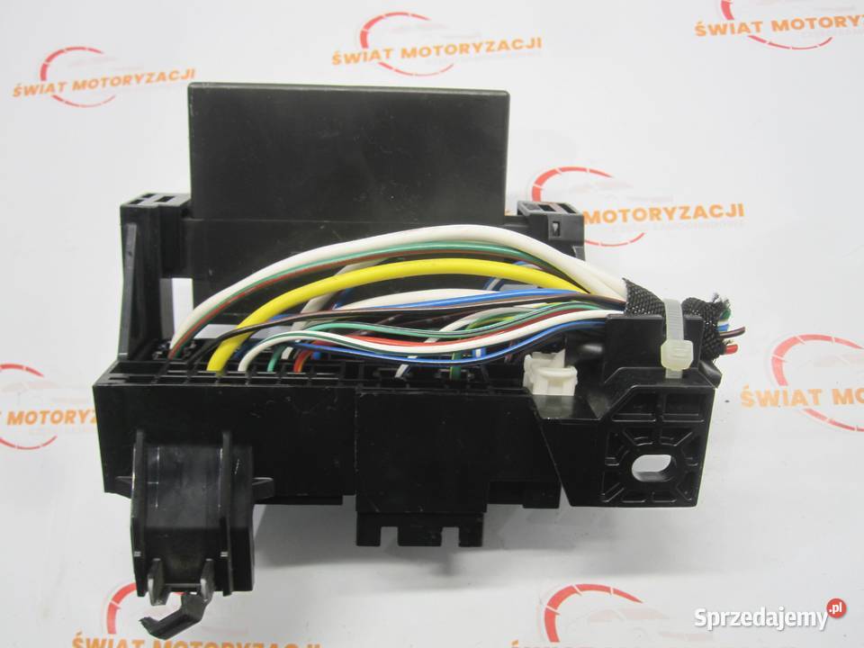 MAZDA 6 III GJ 22 D 16r skrzynka bezpieczników osobowe sprzedam