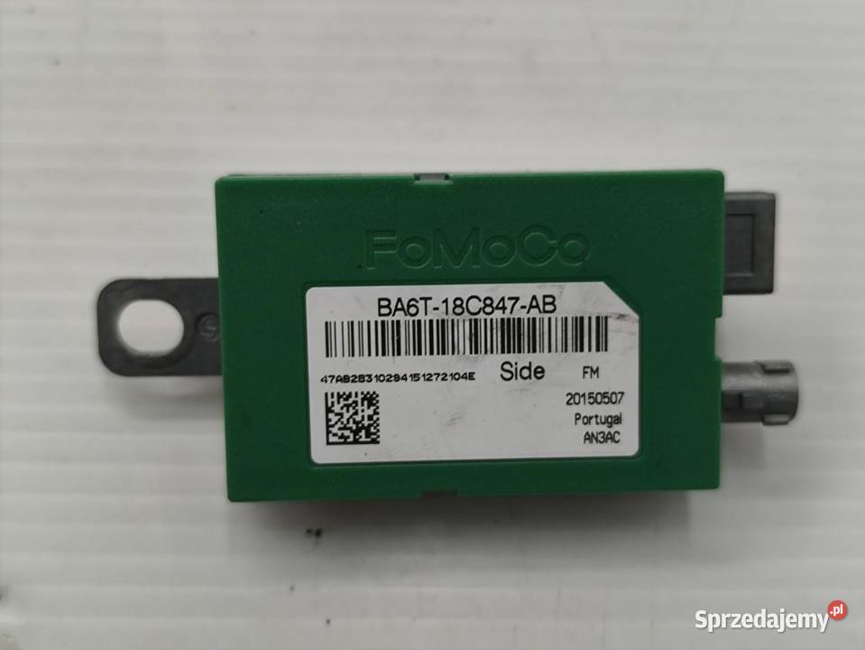 WZMACNIACZ ANTENY FORD FIESTA MK7 LIFT 10 osobowe