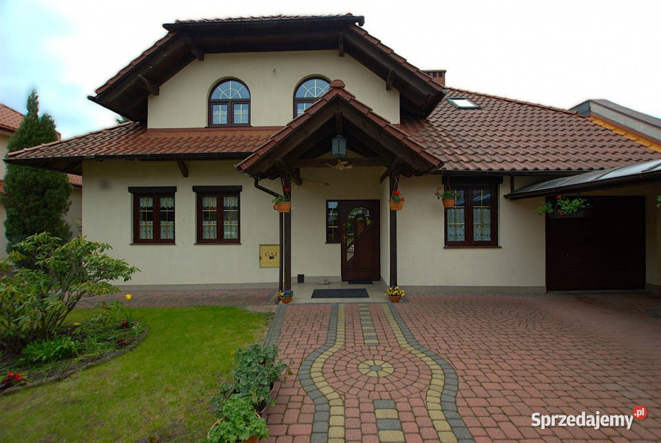 Dom wolnostojący Kielce 2275m2 227.5m2