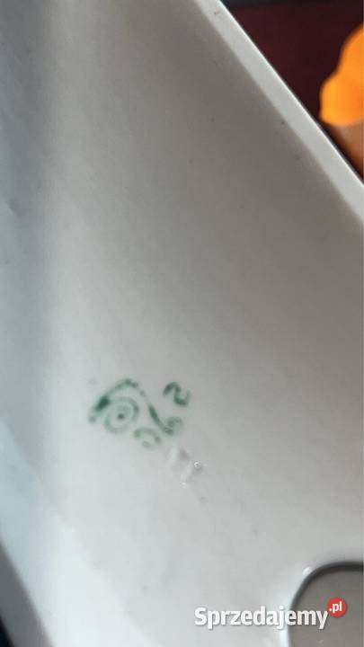 Figurkę łosia z Fabryki Porcelany Połonne