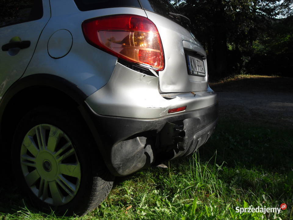 FIAT SEDICI 16 BENZYNA LPG USZKODZONY TYLNY małopolskie