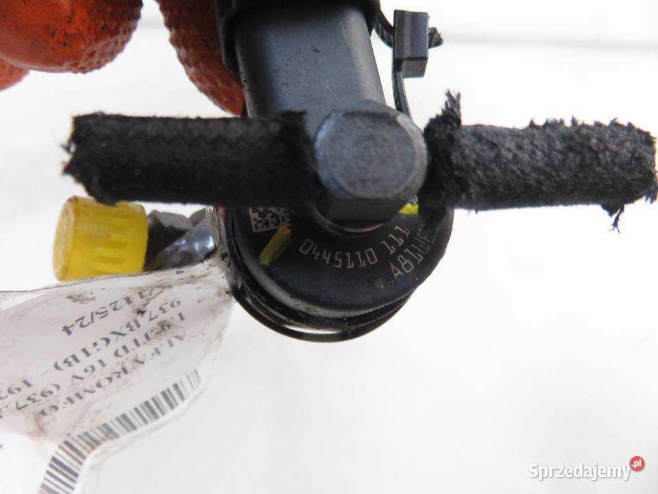 WTRYSKIWACZ ALFA ROMEO 147 19 JTD 0445110111 Wtryskiwacze sprzedam