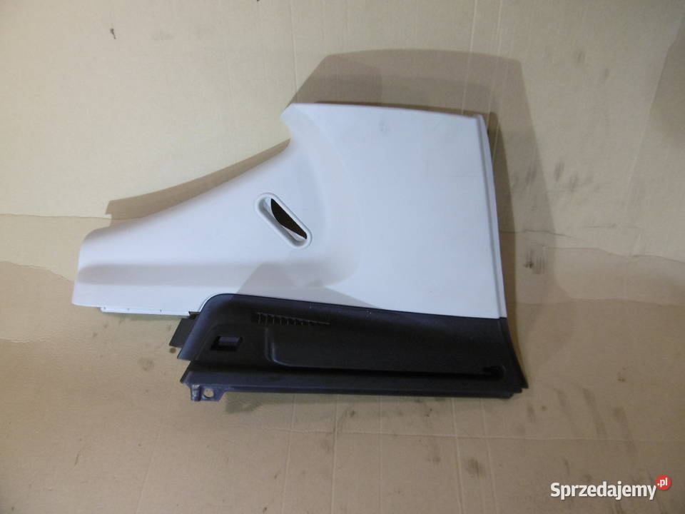 tapicerka plastik słupka c A1696902625 mercedes osobowe Szczecin