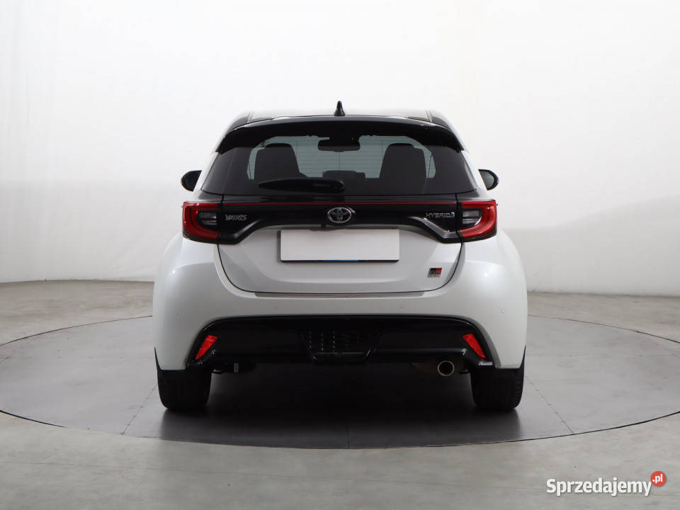 Toyota Yaris 15 VVTi Hybrid nieuszkodzony Katowice sprzedam