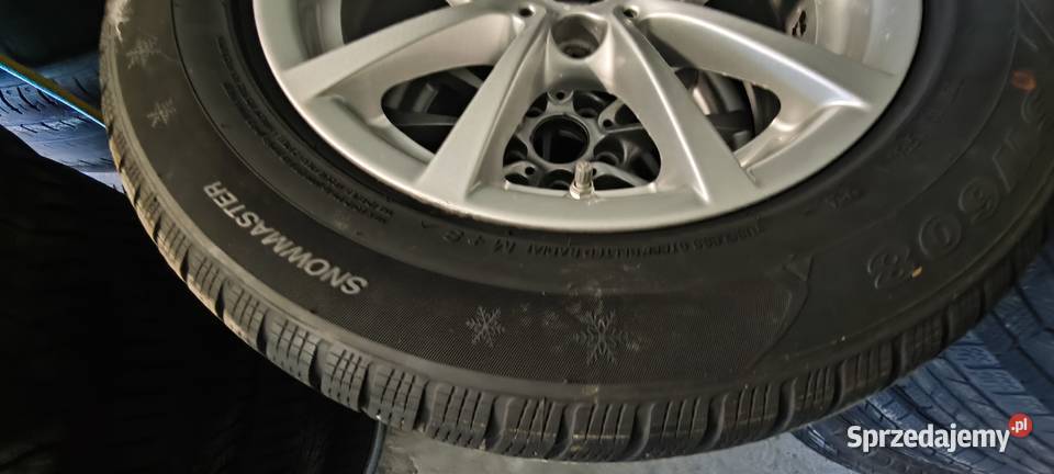 Felgi z oponami zimowymi BMW Zwoleń