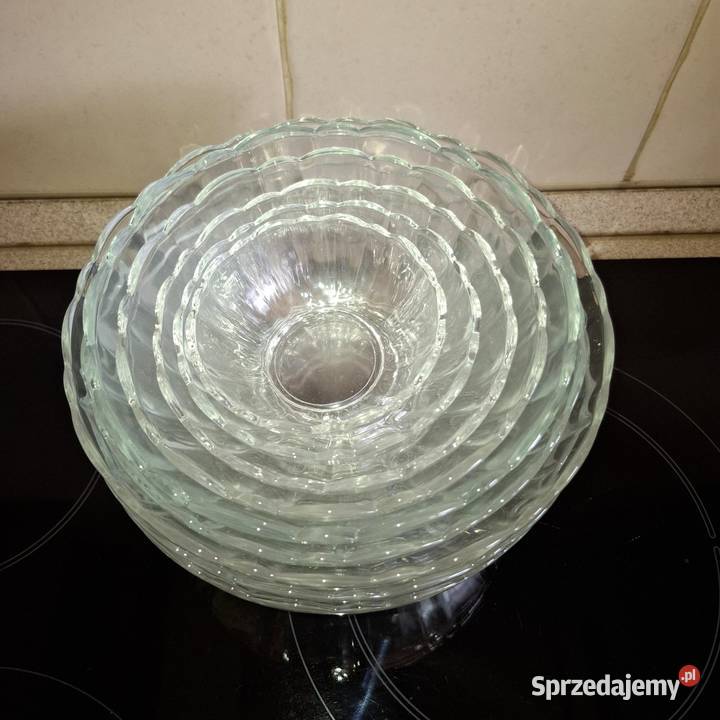 Miseczki szklane o różnych średnicach 9 zestaw Sieradz sprzedam