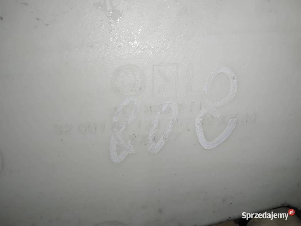 TAPICERKA BOCZEK LEWY PRZÓD 3T Skoda Superb II sprzedam