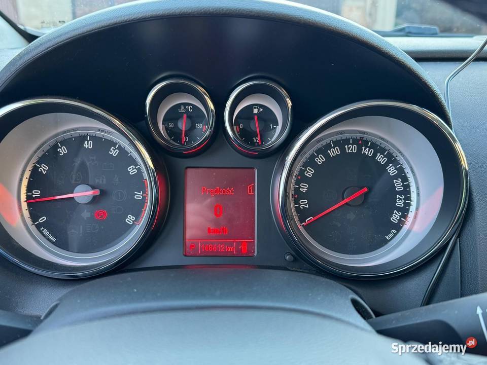 Opel Astra 14 benzyna 140 2013r Automat Astra Ustarbowo