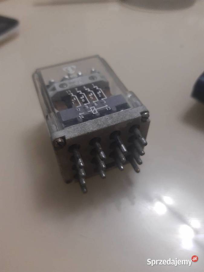 przekaźnik R15 4PDT 10A 220V Produkcja Lelów