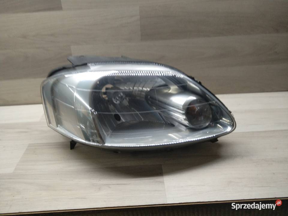 Volkswagen Fox lampa reflektor przedni prawy osobowe Kłodzko