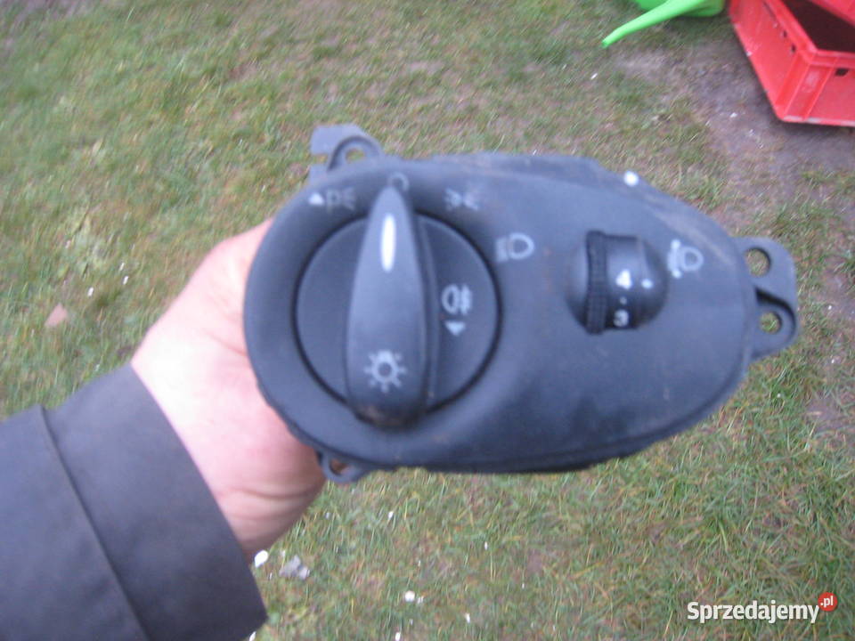 Włącznik przełącznik świateł Ford Focus mk1 9804 Kraków