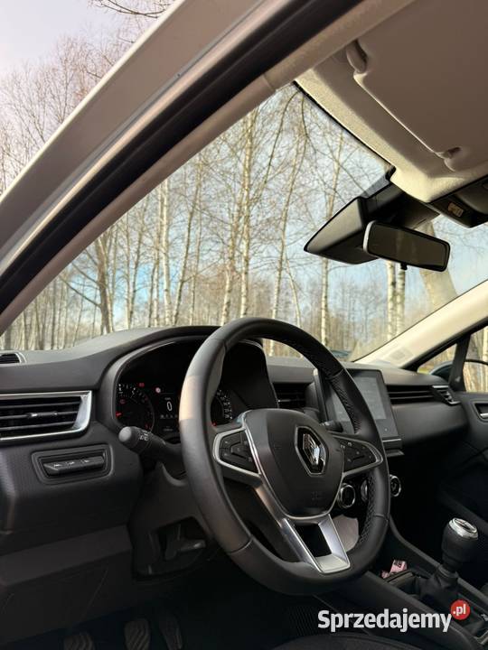 Renault clio V 2022 10b 6b przebieg 14776 Dębica