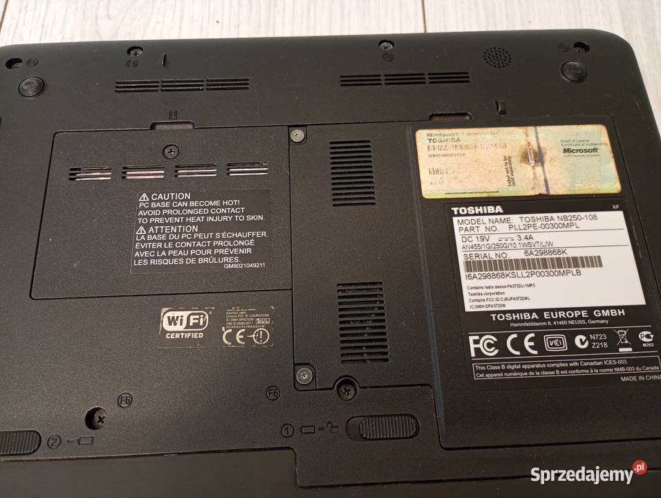 Laptop Toshiba 10 Niedrzwica Duża
