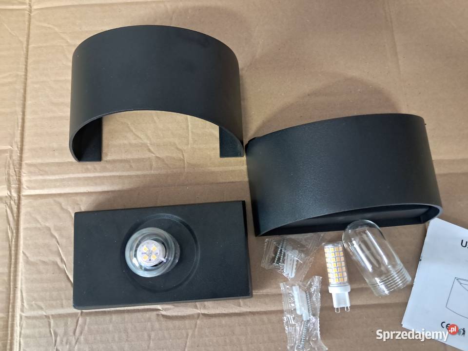 2 nowe czarne kinkiety 16x9x10 brak metki świętokrzyskie