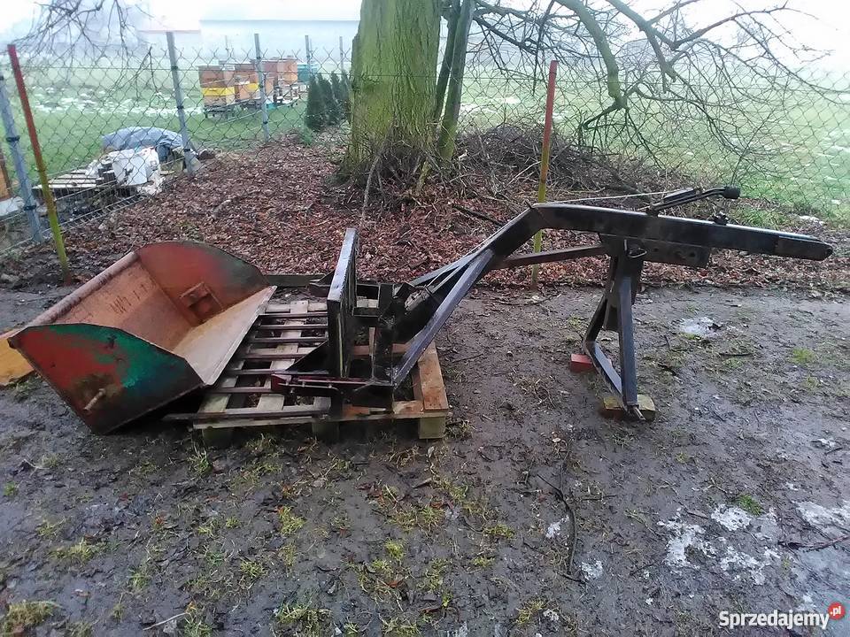 Ładowacz na tyl ciagnika Wielgomłyny