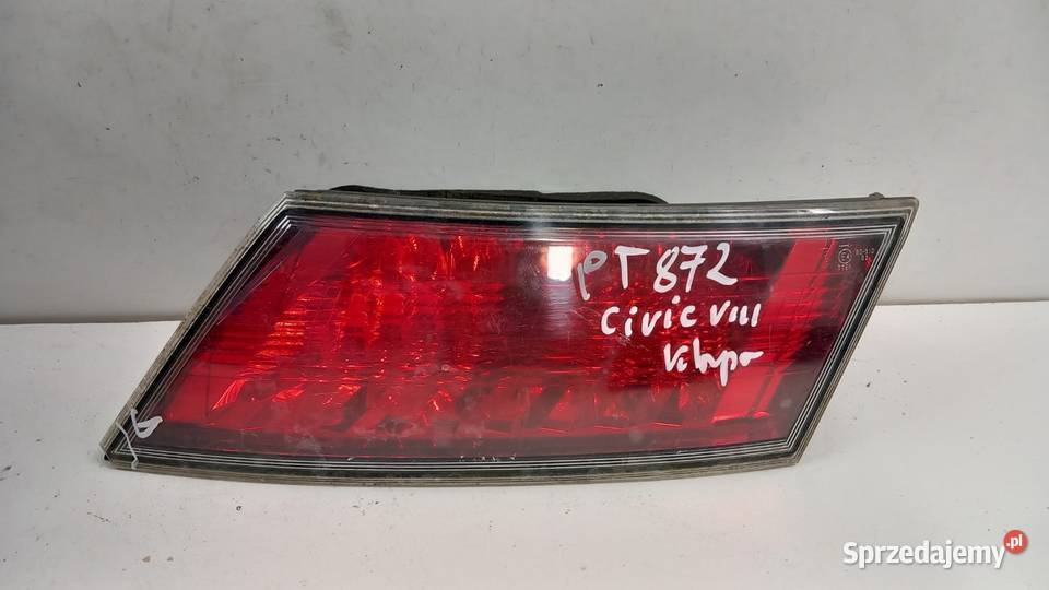 HONDA CIVIC VIII UFO LAMPA TYŁ PRAWA W KLAPĘ Zbierkowo