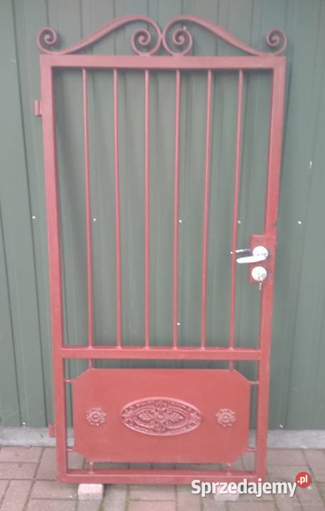 Furtka metalowa z ozdobami mazowieckie Sulejówek