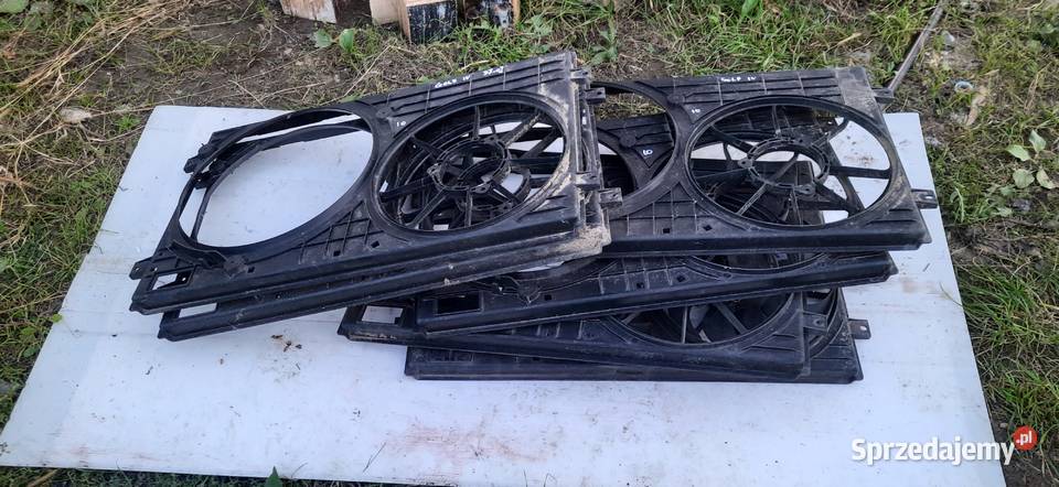 VW GOLF 4 OBUDOWA WENTYLATOR 1J0 121 207 T