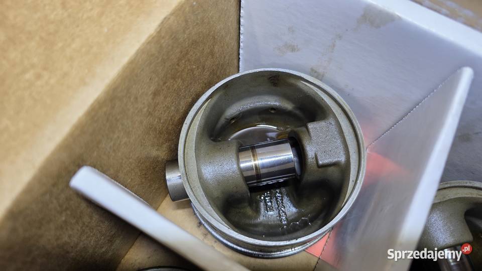 Tłoki silnika c20xe Mot 25 Opel Astra Vectra lubelskie Lublin