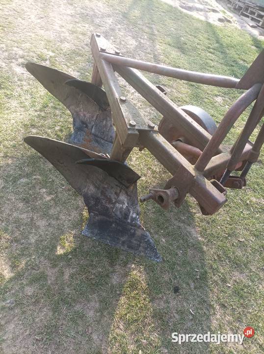 Pług 2 skibowy nieuszkodzony świętokrzyskie