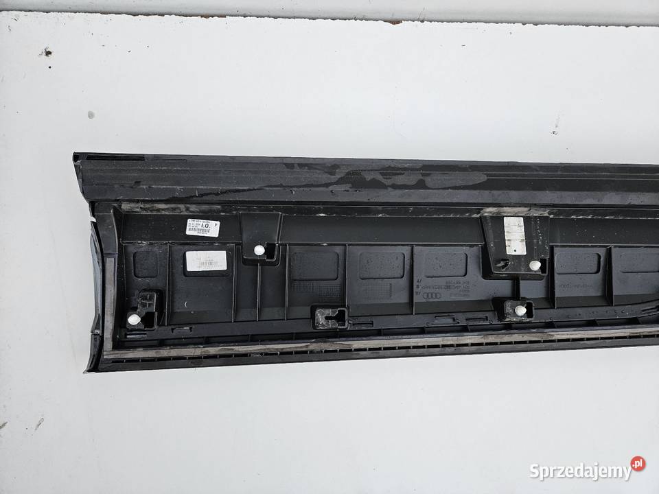 AUDI Q7 4M0 LIFT SLINE LISTWA DRZWI PRAWY PRZÓD osobowe Międzychód