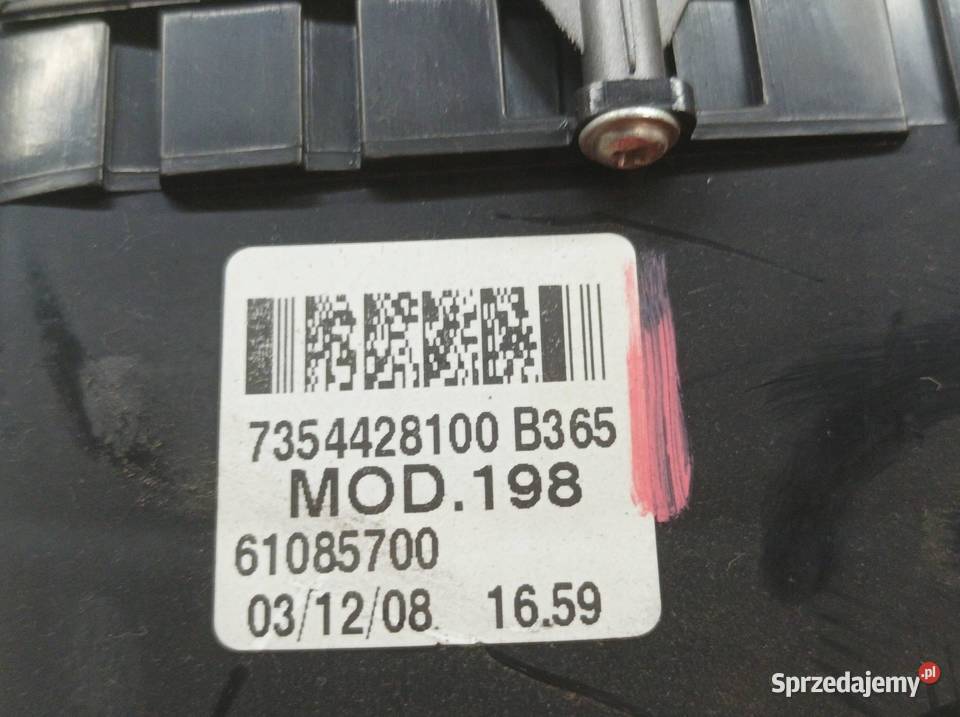 KRATKI NAWIEWU ŚRODKOWA DESKI Fiat Bravo II osobowe sprzedam